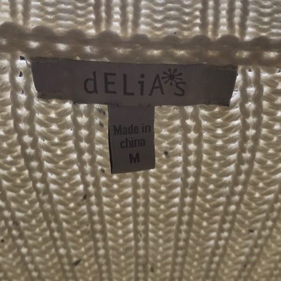 White sweater - Picture 4 of 4